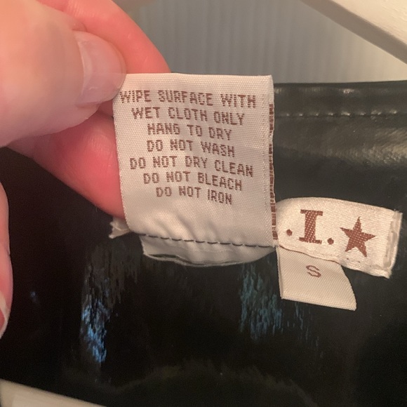 A.M.I. Black Patent pleather jacket - Picture 3 of 11